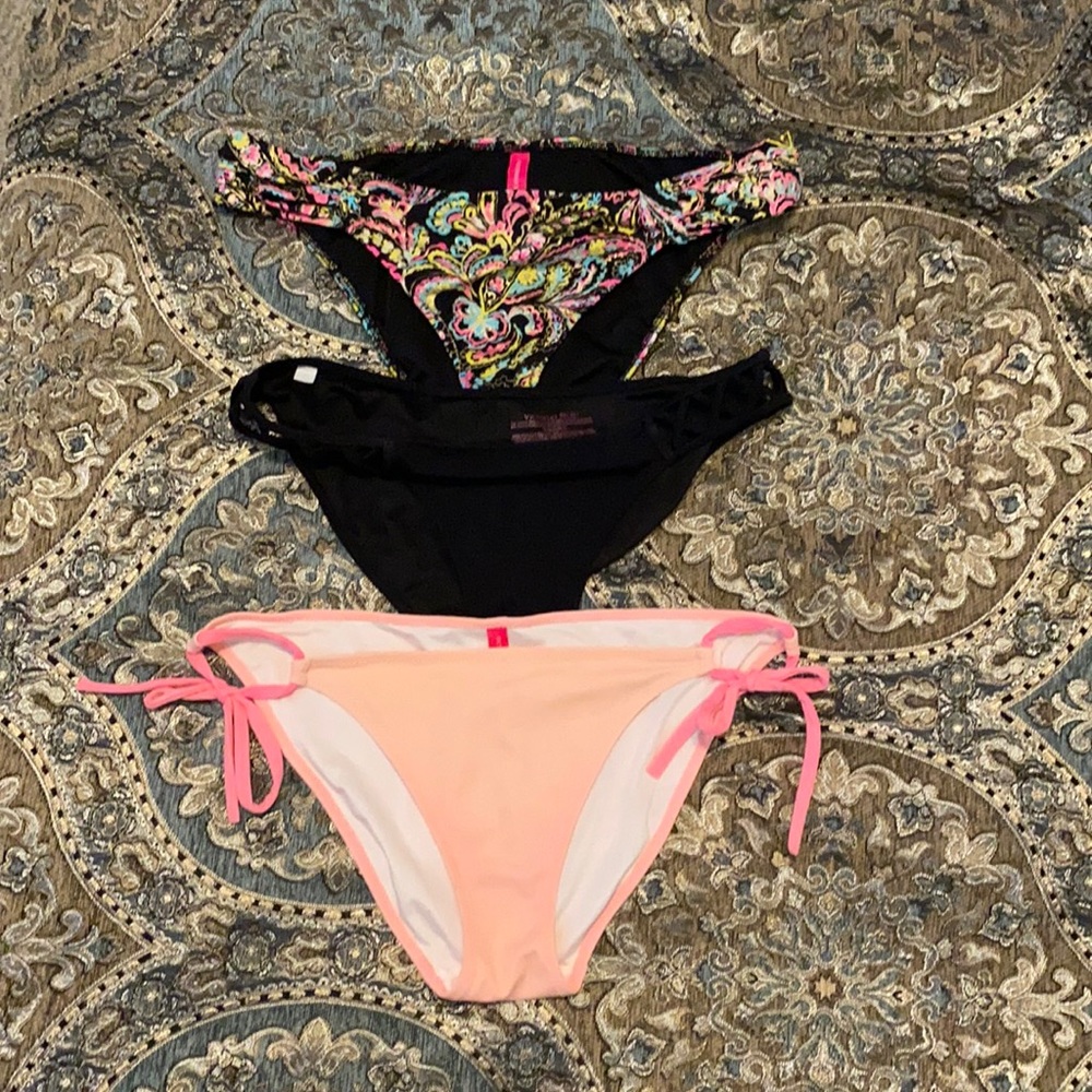 Victorias Secret bikini bottoms. Size M